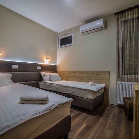 Sztar Motel Etterem Balassagyarmat Eksteriør billede
