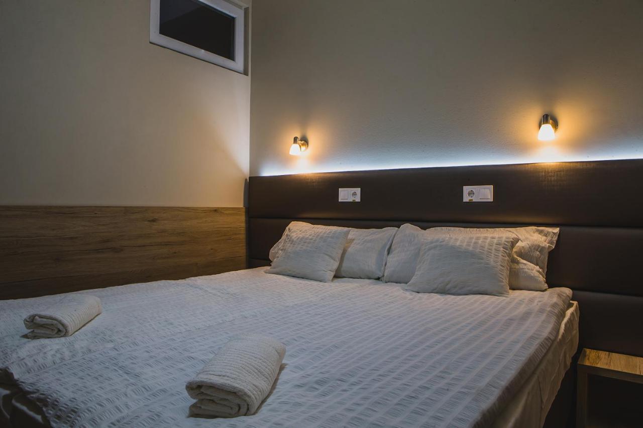 Sztar Motel Etterem Balassagyarmat Eksteriør billede